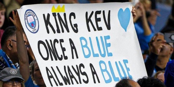 泪目！34岁大师重返伊蒂哈德+26分钟被换 曼城球迷tifo：King凯文