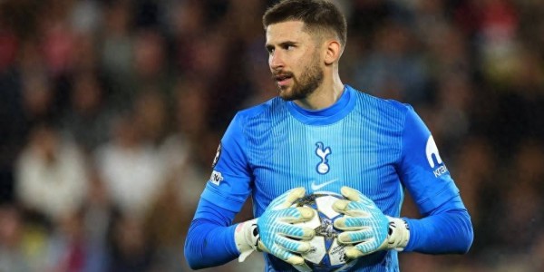 欧冠：8次关键扑救，本赛季首位获满分10分的门将诞生