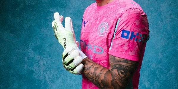 职业规划这块26岁多纳鲁马10年赚8850万，曼城5年6500万+奖金